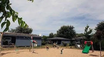 Les Marines D'oleron Monclar Quercy Üdülőpark 4*