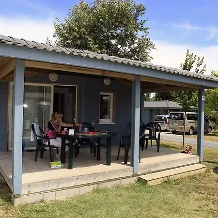 Les Marines D'oleron Monclar Quercy Üdülőpark 4*
