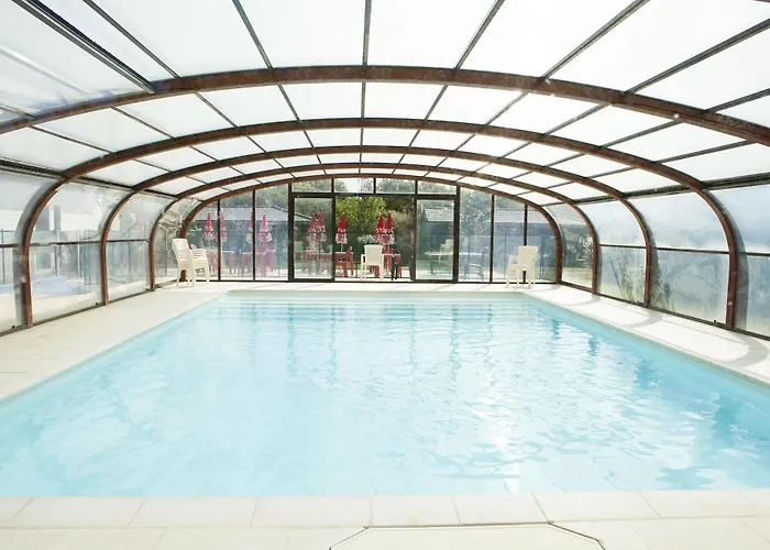 Les Marines D'oleron Monclar Quercy Holiday park 4*