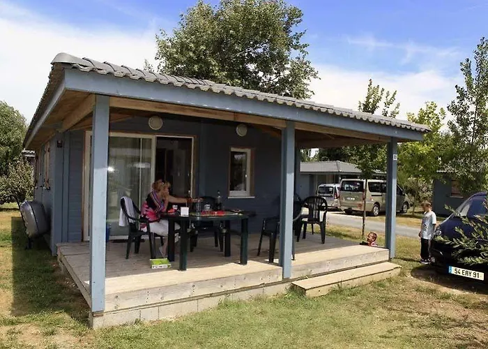 Les Marines D'oleron Monclar Quercy Holiday park 4*